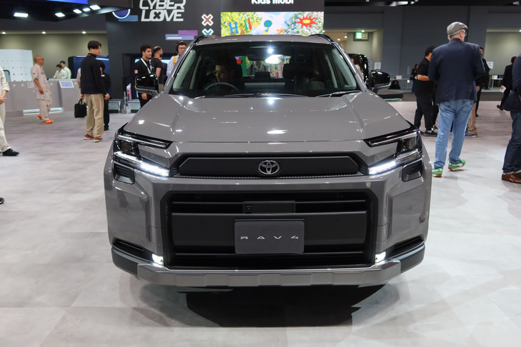 トヨタRAV4アドベンチャー