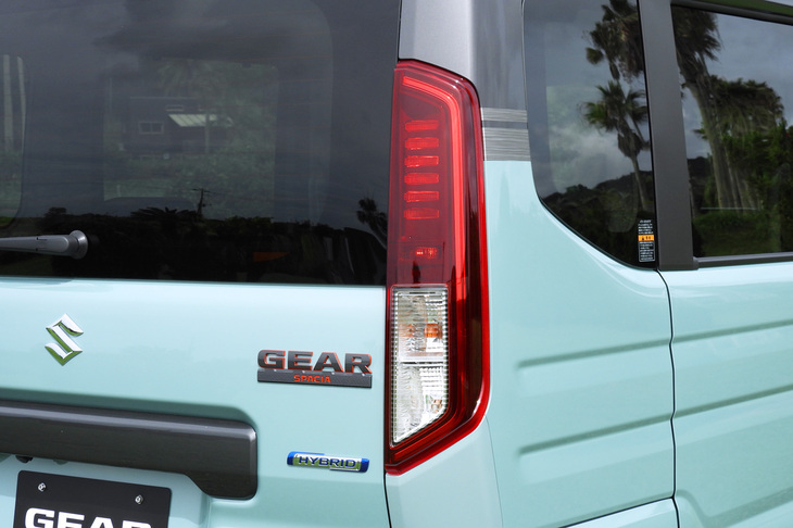 スズキ・スペーシア ギア ハイブリッドXZターボ(テールランプ)