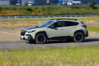 パワートレインはベース車と共通なので、舗装路での“普段走り”で違和感を覚えることはない。加速はスムーズで、CVTの変速制御も理にかなっている。