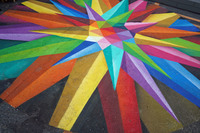 オクダ・サン・ミゲル氏は地面のペイントも担当した。