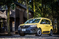 2020年11月に本国で発表された新型「カングー」。日本ではユーザー参加イベント「ルノー カングージャンボリー2022」でのお披露目に続き、2023年3月2日に販売が開始される。