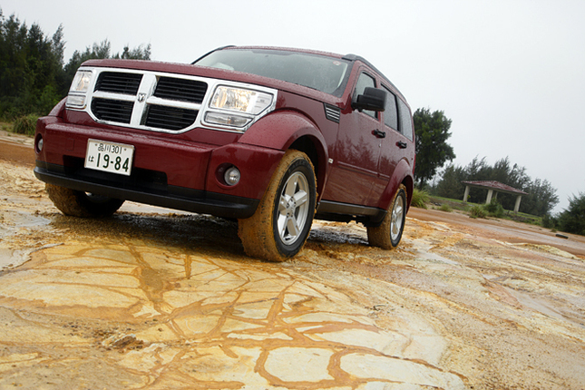 【スペック】全長×全幅×全高=4580×1860×1785mm/ホイールベース=2765mm/車重=1890kg/駆動方式=パートタイム4WD/3.7リッターV6SOHC12バルブ(205ps/5200rpm、32.0kgm/4200rpm)/価格=361万2000円(テスト車=同じ)