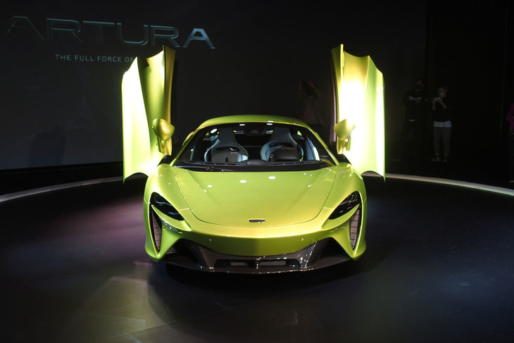 2021年2月17日(現地時間)にオンラインで発表されたマクラーレンのニューモデル「アルトゥーラ」。