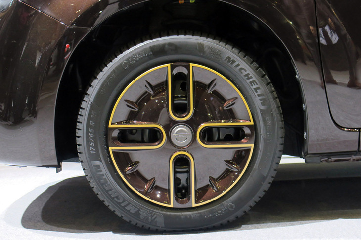 日産キューブ リフレッシュド&レトロコンセプト