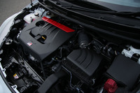 エンジンの最大トルク引き上げとアクセルレスポンスの設定の組み合わせは8万8000円。