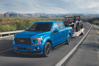 動産税や保険料が安いことから、アメリカで大人気のピックアップトラック。税制における優遇は顕著で、ガスガズラータックス(燃費の高いクルマに課せられる税)が免除されるほか、1990年に奢侈税(ぜいたく税)が導入された時も、ピックアップトラックは適用外とされた。