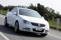 【スペック】V6:全長×全幅×全高=4410×1790×1435mm/ホイールベース=2575mm/車重=1640kg/駆動方式=FF/3.2リッターV6DOHC24バルブ(250ps/6300rpm、32.6kgm/2500-3000rpm)/価格=498万円(テスト車=537万9000円/トップレザースポーツシート・18インチアルミホイールパッケージ+マルチメディアステーション=39万9000円)