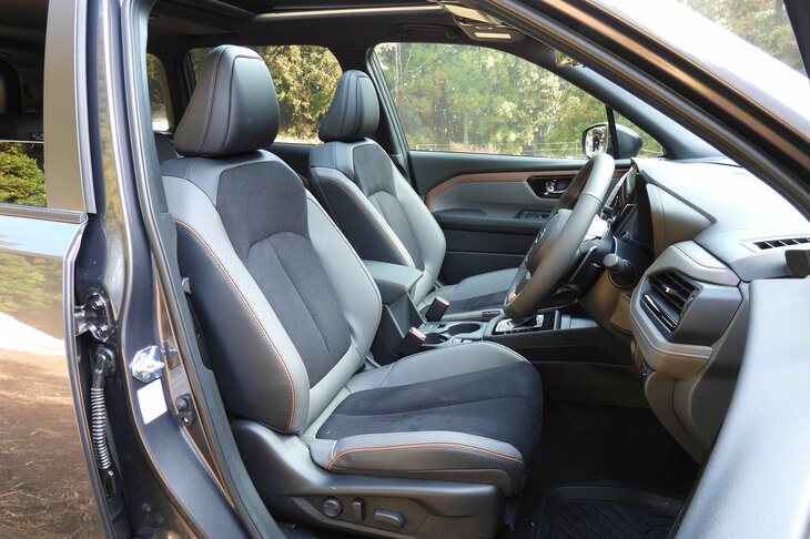 スバル・フォレスター スポーツEX(フロントシート)