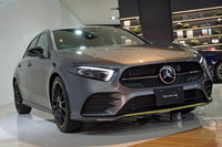 東京・六本木のメルセデス ミーに展示されていたのは、新型「Aクラス」のデビューを記念した限定車「エディション1」だった。