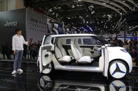 車両のプレゼンテーションでは、長城横浜デザインスタジオのデザインダイレクター、鳥飼啓介氏が熱弁をふるった。