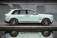 全長5.3m以上、車重は2.7tを超える大型SUV「ロールス・ロイス・カリナン」。こうしたクルマでは、数百kgの重量増や数百万円のコストアップは、致命的なマイナス要因にはならないものだ。