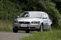 ボルボS40 2.4/V50 2.4i (5AT/5AT)【短評(後編)】