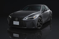 レクサスの「IS350」と「IS300h」に黒をまとった特別仕様車の第4弾“Fスポーツ モードブラックIV”が登場