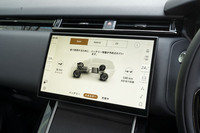 プラグインハイブリッドパワートレインの制御モードは「セーブ」「ハイブリッド」「EV」の3種類。いわゆる「チャージ」のようなモードはないが、セーブモードで「S」レンジで走ると少しずつバッテリーが充電されていく。