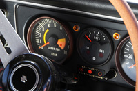 3500rpm以下がイエローゾーンとなっている「フロンテSS360」のタコメーター。「低中回転域はトルクが弱いから、なるべく使わないで」とばかりに、ハイチューンユニットであることを公言していたわけだ。