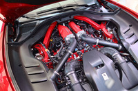 3.9リッターV8ターボエンジンは、最高出力640PSを発生。