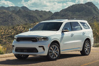 量販が見込めて利幅も大きな大型SUVの「ダッジ・デュランゴ」だが、現行型の生産開始は2010年。次期型のデビューについては、2029年とされている……。