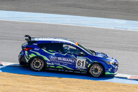 レースごとに改良を受け、競争力を高めている「HIGH PERFORMANCE X version II」。エンジンは「WRX」などでおなじみの「FA24」だが、最新の仕様では、その最高出力は375PSに、最大トルクは525N・mに高められている。
