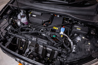 「Q4 e-tron」のフロントフードを開けた様子。駆動用モーターはリアアクスルに搭載され、最高出力204PS、最大トルク310N・mを発生する。