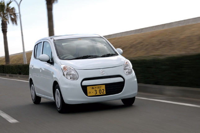 【スペック】全長×全幅×全高=3395×1475×1520mm/ホイールベース=2400mm/車重=740kg/駆動方式=FF/0.66リッター直3DOHC12バルブ(52ps/6000rpm、6.4kgm/4000rpm)/価格=99万5000円(テスト車=同じ)