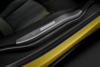 限定4台、「BMW i8」にマットイエローの特別仕様車の画像