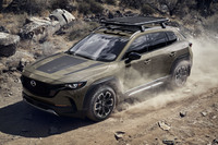 マツダが「CX-50」を世界初公開 アウトドアレジャーに好適な新型クロスオーバーSUV