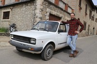 第551回:日の当たらない名車に“第2の人生”を!「フィアット127」を乗りこなす若者に密着