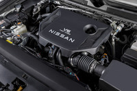 「日産パトロール」に採用されている3.5リッターV6ツインターボエンジン。最高出力は425PSで、700N・mもの最大トルクを3600rpmで発生する。