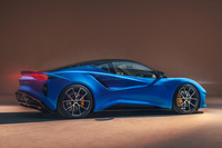 ロータスが新型スポーツカー「エミーラ」の2リッター直4ターボモデルの詳細を発表の画像