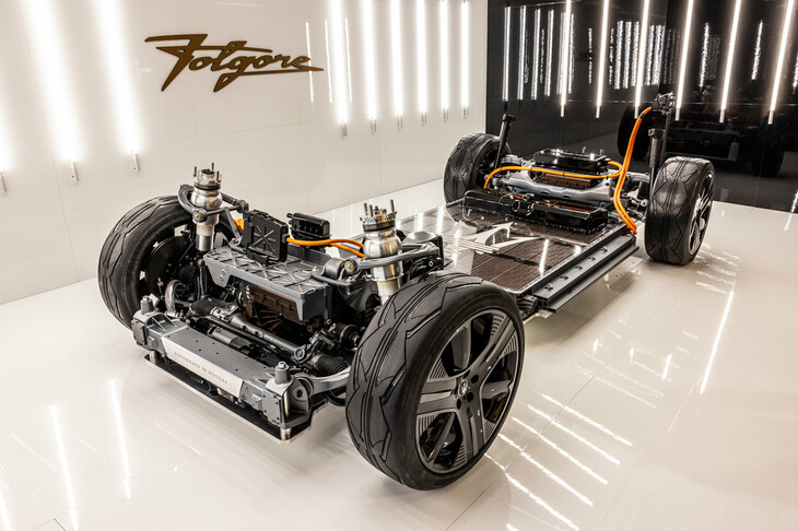マセラティのBEV用パワートレイン「フォルゴーレ」。「グラントゥーリズモ」「グランカブリオ」「グレカーレ」に採用されているが、販売はいまひとつのようだ……。