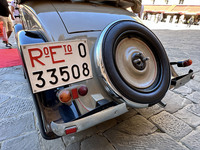 当時のカラビニエリ車両は軍用車に準拠し、ナンバープレートはイタリア王国軍の略号である「RoEto」の文字から始まっていた。