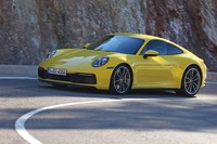 従来モデルと同様、4輪操舵システム「リアアクスルステアリング」はオプション装備として設定されている。