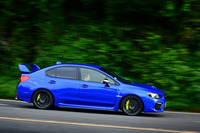 街乗りでは硬めだった足まわりも、走りのテンポを上げると滑らかな感触に変わってくる。やはり走ってこその「WRX STI」なのだ。