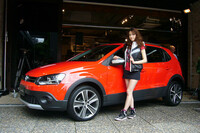 実力派のクロスオーバーモデルとして知られる「フォルクスワーゲン・クロスポロ」。スタイル・走行性能ともに秀逸な2代目もデビューから12年が経過し、買いやすい価格になっている。写真は国内発表時のワンシーン。