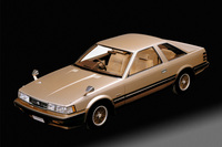 トヨタ・ソアラ
トヨタのフラッグシップ2ドアクーペとして、1981年に登場した「ソアラ」。純白に近いボディーカラー「スーパーホワイト」の人気や、ハイソカーブームの火付け役もこの初代ソアラだといわれている。