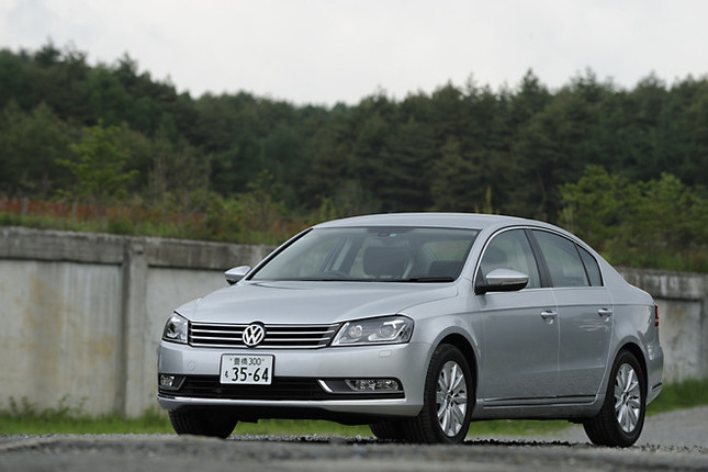 【スペック】全長×全幅×全高=4785×1820×1490mm/ホイールベース=2710mm/車重=1430kg/駆動方式=FF/1.4リッター直4DOHC16バルブターボ(122ps/5000rpm、20.4kgm/1500-4000rpm)/価格=324万円(テスト車=371万2500円/RNS510=31万5000円/バイキセノンヘッドライト=15万7500円)