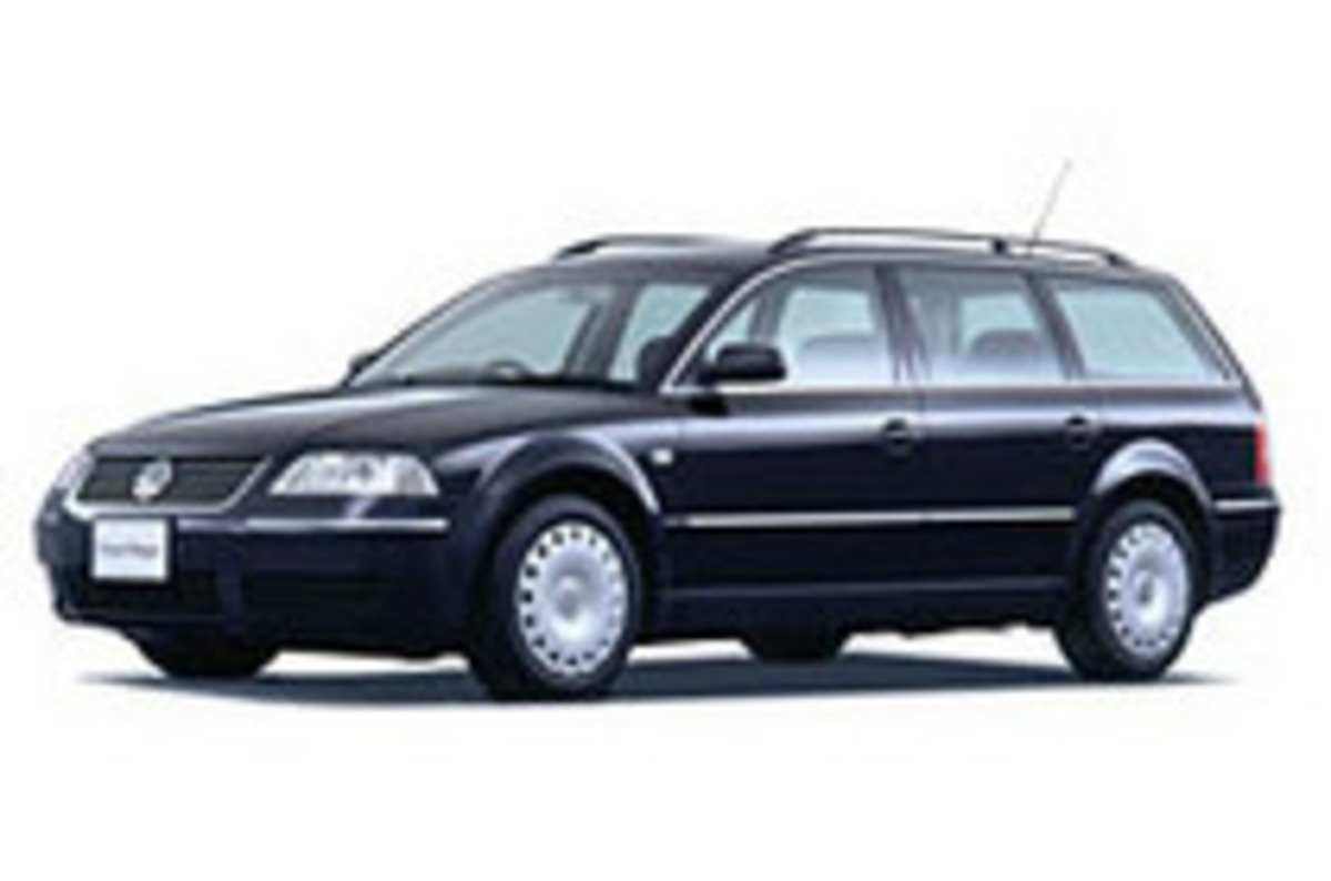 2006年パサートワゴン用に履いていたタイヤ&ホイールです VW「パサートワゴン」にエントリーモデル 【ニュース】 - webCG