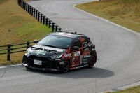 直前の全日本ラリーでクラッシュ。ラリージャパンへの参戦が危ぶまれた元スピードスケートの金メダリスト、清水宏保は、CVTの“素ヤリス”で参戦。