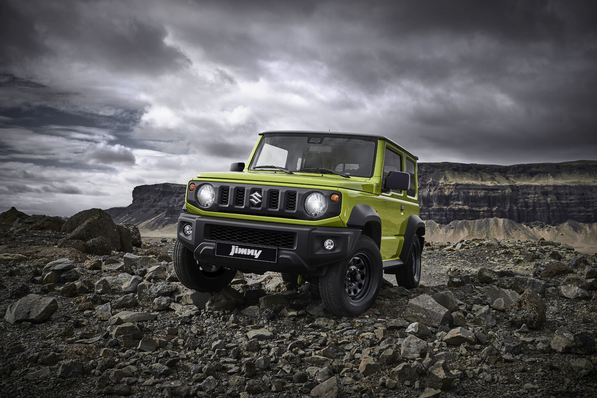 ヨコモナノクロ2台+ジムニー 新型ジムニーに加えてジムニーシエラも注文！ 自己所有の二台の