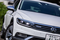 今回試乗した上級グレードの「アドバンス」には、オートハイトコントロール機能付きのLEDヘッドランプに加えヘッドランプウオッシャーも標準装備される。