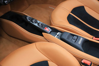 フェラーリF8スパイダー(MR/7AT)【試乗記】の画像