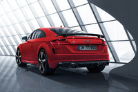 「アウディTT」にスポーティーな装いの限定モデル「Sライン コンペティション」登場の画像