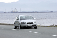 ボルボS40 2.4/V50 2.4i (5AT/5AT)【短評(前編)】