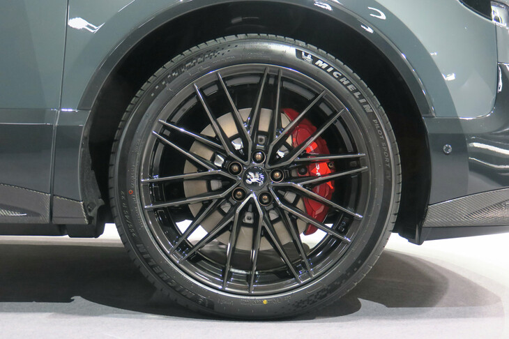 トヨタ・センチュリーGRMN(タイヤ&ホイール)