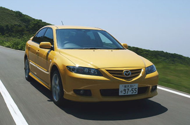 【スペック】5ドアハッチバック「23S」:全長×全幅×全高=4670×1780×1445mm/ホイールベース=2675mm/車重=1390kg/駆動方式=FF/2.3リッター直4DOHC16バルブ(178ps/6500rpm、21.9kgm/4000rpm)/車両本体価格=230.0万円
