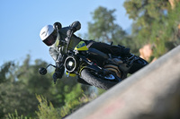 走行中に足まわりから伝わるインフォメーションは豊富で、路面とタイヤ、サスペンションがどういった状態なのかがわかりやすい。おかげで安心してスポーツ走行が楽しめるのだ。