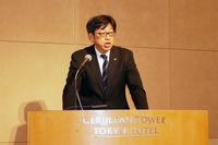 CHAdeMO協議会では、これまで会長を務めてきた志賀俊之氏が退任。新たに、現代表理事で東京電力ホールディングス フェローの姉川尚史氏(写真)が会長となった。