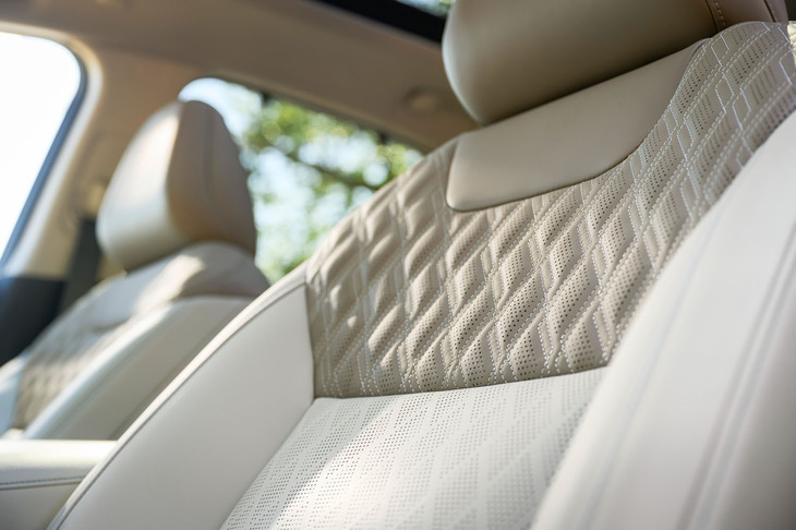 日産ムラーノ(フロントシート)