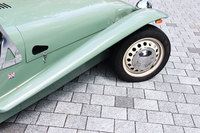 「セブン スプリント」の大きな特徴であるクラムシェルフェンダー。ベース車となった「160」を含め、今日の「セブン」はいずれも前輪の上部だけを覆うサイクルフェンダーが標準となっている。