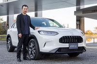 エクステリアデザインを担当した本田技術研究所の田村敬寿さんは、2000年の入社。初代「ヴェゼル」のマイナーチェンジや中国専用SUV「ブリーズ」などでエクステリアデザインのプロジェクトリーダーを務めた。